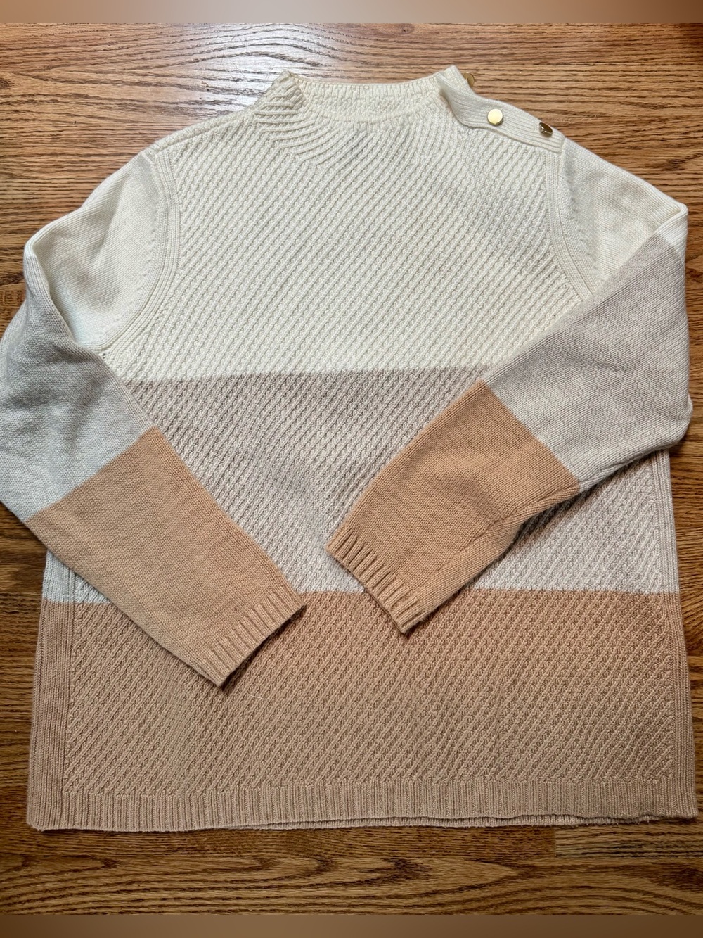 Women’s Colorblock Knit Sweater in Cream and Tan with gold button detail
